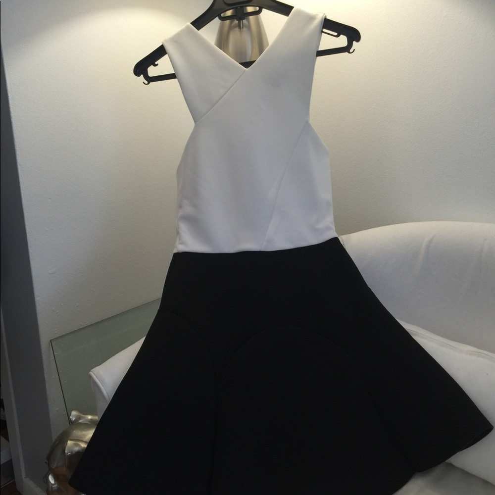 Black white mini scuba skater dress